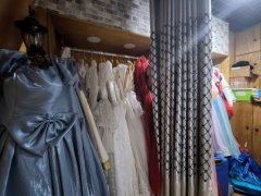 C13371呼图壁皇城一号140平婚纱摄影店转让或出租