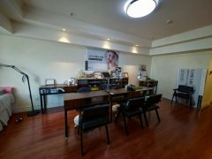 C13370经济开发区经营中美甲美睫店转让