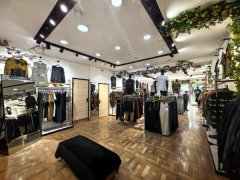 C13377天山区大湾北路经营中服装店转让