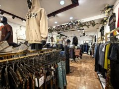 C13377天山区大湾北路经营中服装店转让