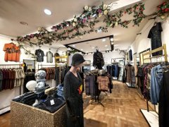 C13377天山区大湾北路经营中服装店转让