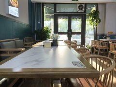 C13383位于昌吉市青年南路吉祥花园附近餐饮店转让