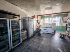 C13397萨尔达板乡亚洲地理中心餐厅转让