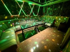 C13403中亚北路经营中KTV转让