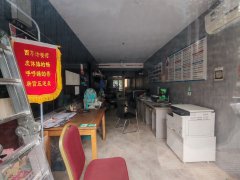C13400阜康新城花园小区41平图文店转让