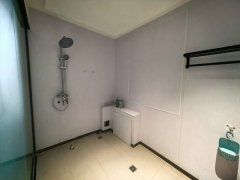 C13406西八家户街与会展南路交接口经营中足疗店转让