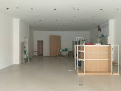 C13412位于阜康市公元六号东区C—15临街商铺出租