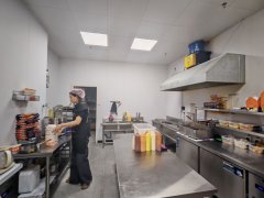 C13415会展九里65平炸鸡店转让