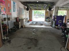 C13438位于昌吉市乌伊西路光捷加气站附近临街汽修洗车店转