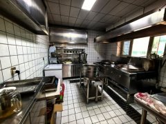 C13440天山区团结路经营中抓饭店转让