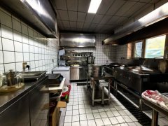 C13440天山区团结路经营中抓饭店转让