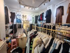 C13443阜康商贸城三楼服装店转让