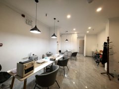 C13448会展绿城百合公寓经营中美甲店转让
