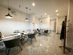 C13448会展绿城百合公寓经营中美甲店转让