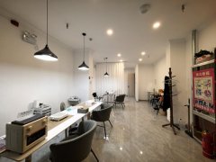 C13448会展绿城百合公寓经营中美甲店转让