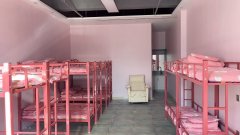 C13451位于昌吉市青年南路附近托管中心转让