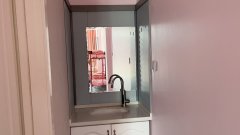 C13451位于昌吉市青年南路附近托管中心转让