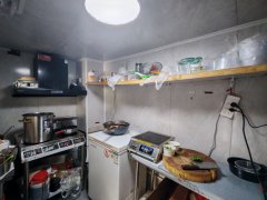 C13477乌市47中附近30平小吃店转让
