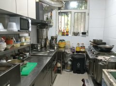C13483位于昌吉市青年南路桃园小区内经营中餐饮店转让