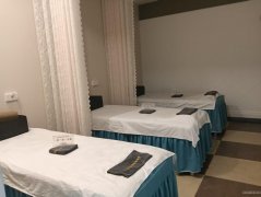 C13484位于五家渠102团附近经营中美容店转让