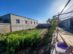 C13492阜康市东大路村300平厂库房出租