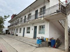 C13505昌吉市佃坝镇上东沟（Y260县道旁）厂房院落出租