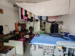 C13513巴州路50平干洗店转让