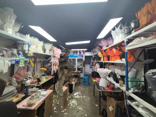 C13627碱泉三街经营3年老店花店转让 C13627碱泉三街经营3年老店花店转让