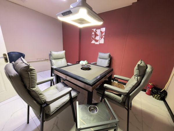 C13631苏州路汉唐天下经营中棋牌室转让 C13631苏州路汉唐天下经营中棋牌室转让