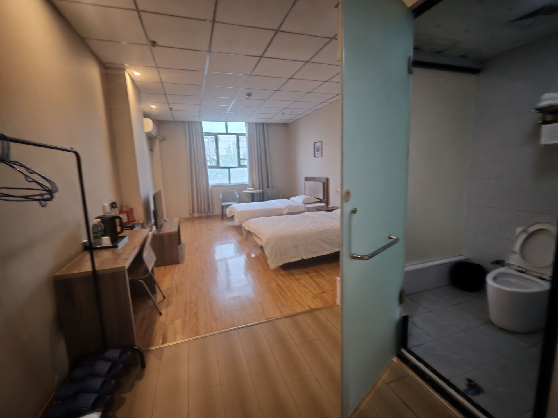 C13632八钢宝新恒源物流园宾馆转让 C13632八钢宝新恒源物流园宾馆转让