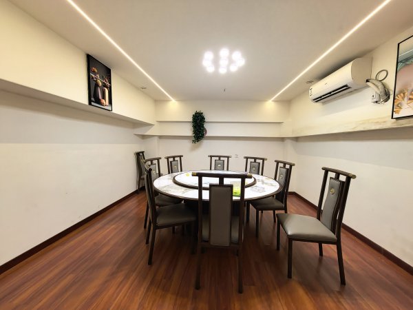 C13647喀什东路繁华商圈经营中餐饮店转让 C13647喀什东路繁华商圈经营中餐饮店转让