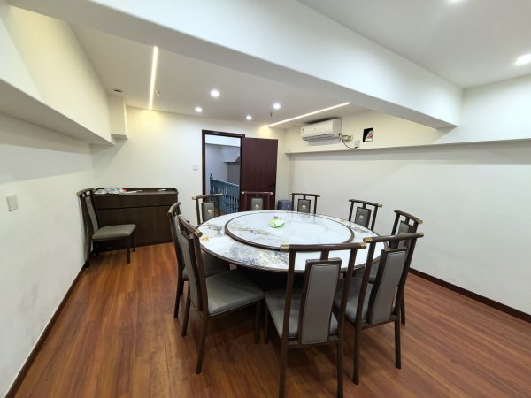 C13647喀什东路繁华商圈经营中餐饮店转让 C13647喀什东路繁华商圈经营中餐饮店转让