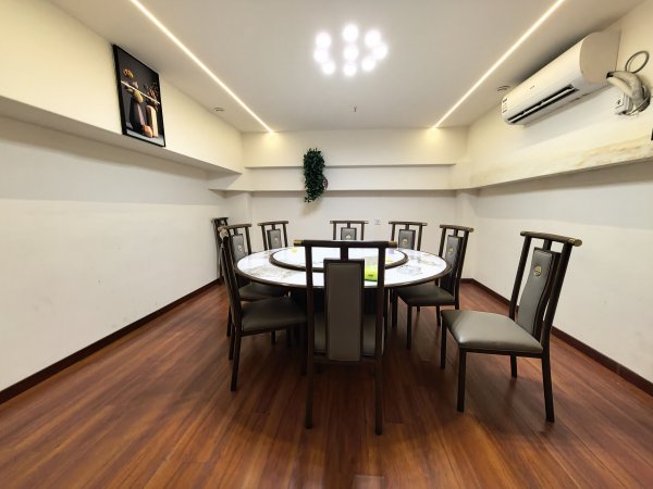 C13647喀什东路繁华商圈经营中餐饮店转让 C13647喀什东路繁华商圈经营中餐饮店转让