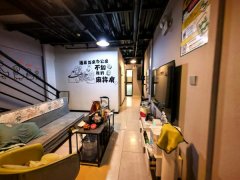 C13531中央郡5号楼经营中棋牌室转让