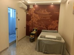 C13532位于五家渠102团晨光小区附近美容店转让