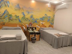 C13532位于五家渠102团晨光小区附近美容店转让