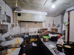 C13534中央郡50平外卖店转让