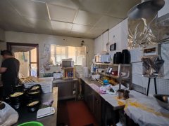 C13534中央郡50平外卖店转让