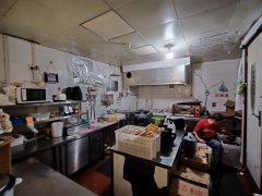 C13534中央郡50平外卖店转让