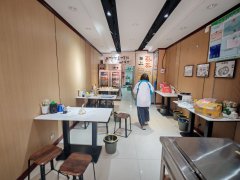 C13541阜康民族巷55平餐厅转让