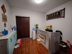 C13153金鑫花园2期94平美容院转让
