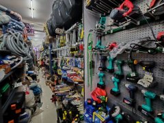 C13551粮校市场120平五金劳保店转让