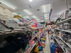 C13551粮校市场120平五金劳保店转让