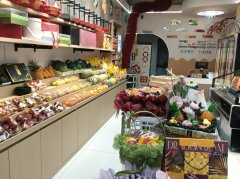 C13577位于昌吉市中山路中山商务广场附近临街果品店转让