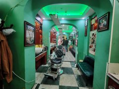 C13578红旗路人民电影院40平美发店转让