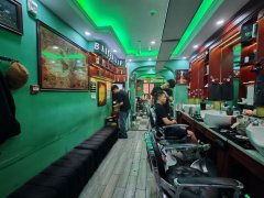 C13578红旗路人民电影院40平美发店转让