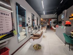 C13601水区龙盛街公园尚景55平美发店转让