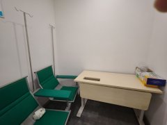 C13614丝路环球港70平旺铺转让