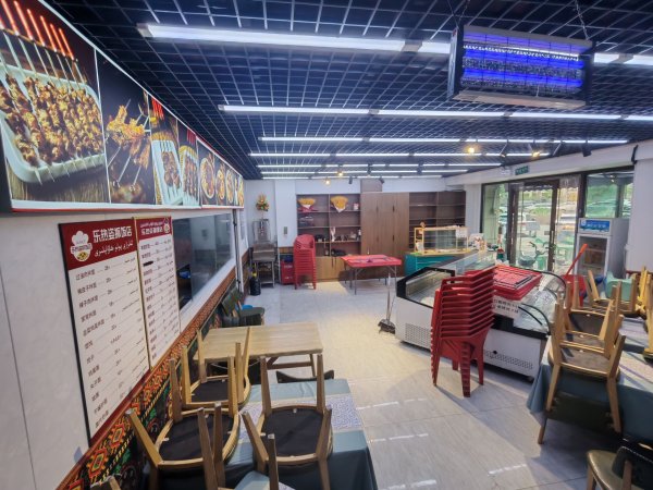 C13684米东区碧桂园餐厅低价转让 C13684米东区碧桂园餐厅低价转让