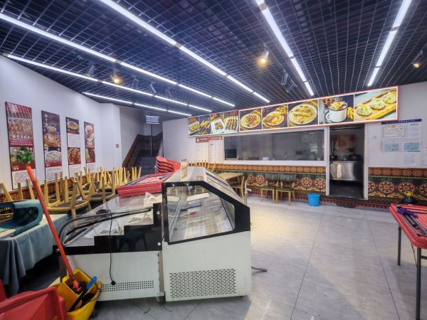 C13684米东区碧桂园餐厅低价转让 C13684米东区碧桂园餐厅低价转让